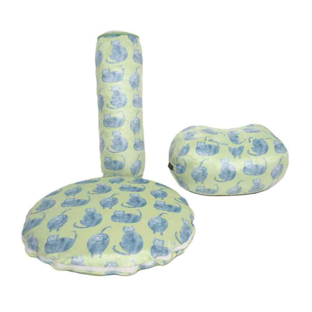 Toue Happy Motif Exercise Soft Seiza Cushion Cat with Key Tail