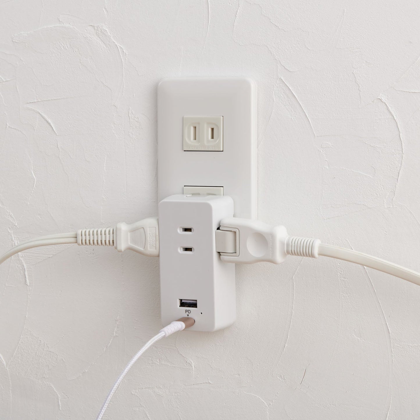 Asahi Denki ELPA USB Tap PD20W PD Compatible 3 Outlets UC-322SB(W)