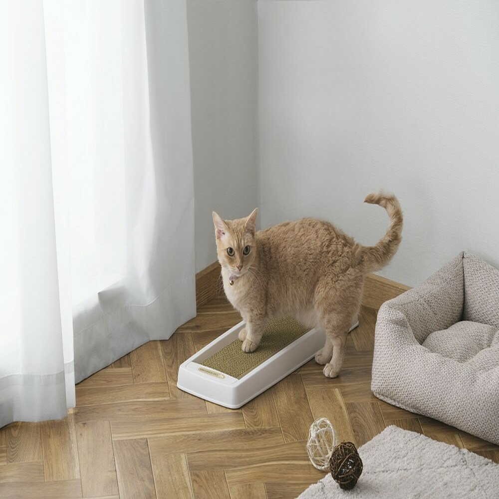 Iris Ohyama Dustless Cat Scratching Post Slim White