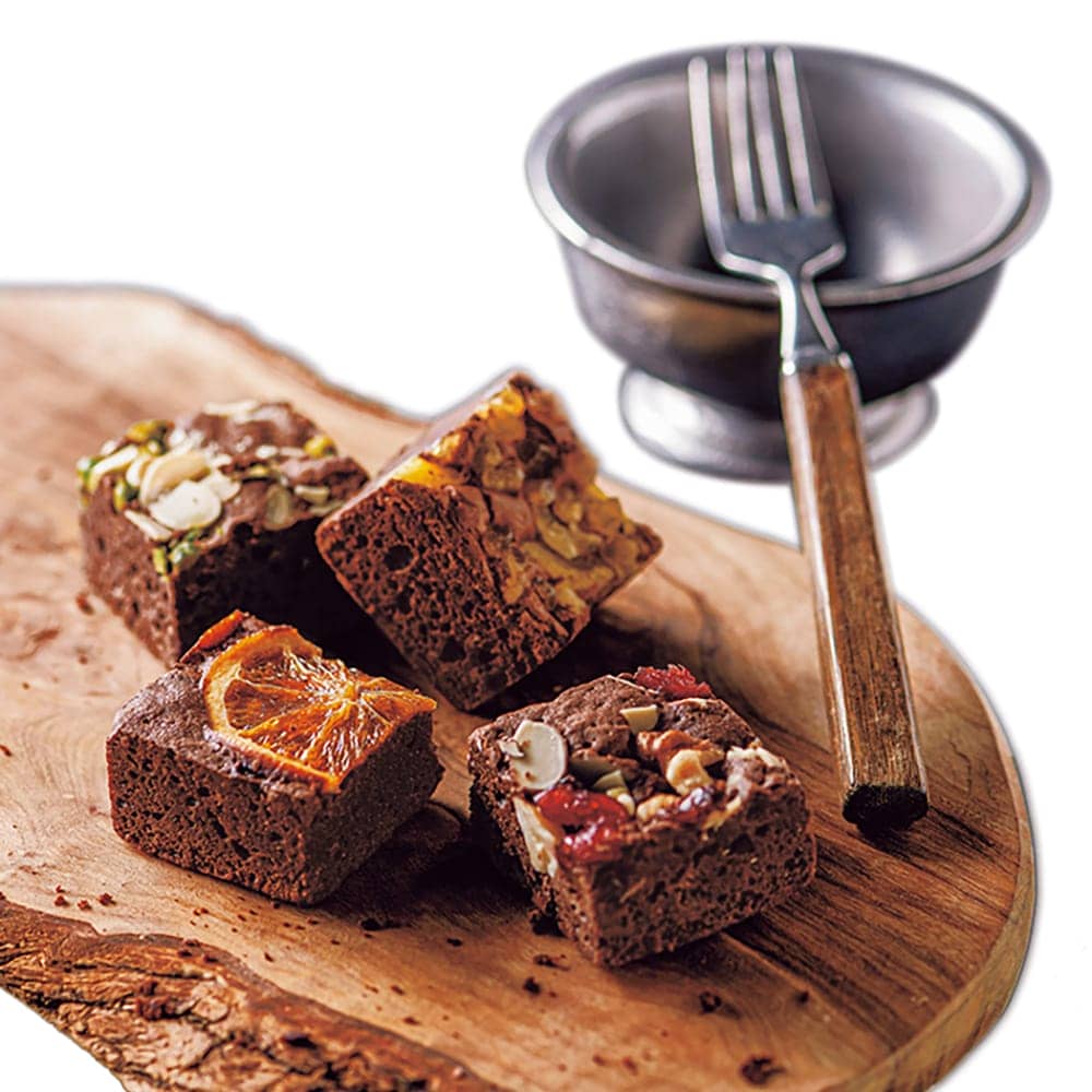 Luxurious Brownies with Nuts and Dried Fruits 16 Pieces