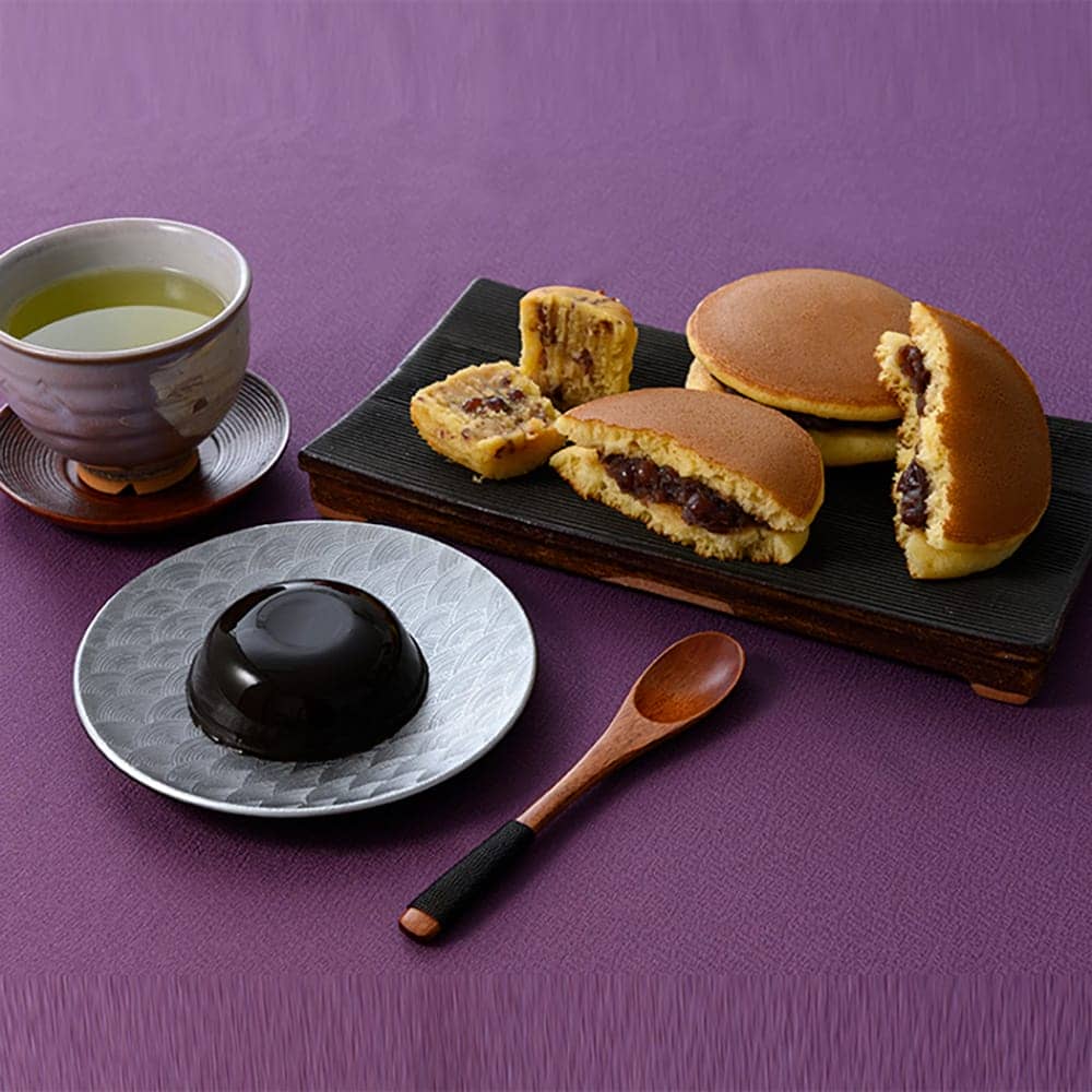 Kanmi Fluffy Dorayaki and Sweet Confection Assortment - 8 Pieces