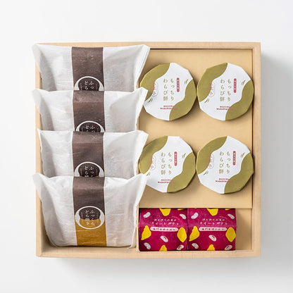 Sweet Delights: Fluffy Dorayaki and Confectionery Assortment 10 Pieces