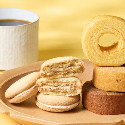 Hikari Gasane Fluffy Baum and Coffee Assortment 18 Pieces