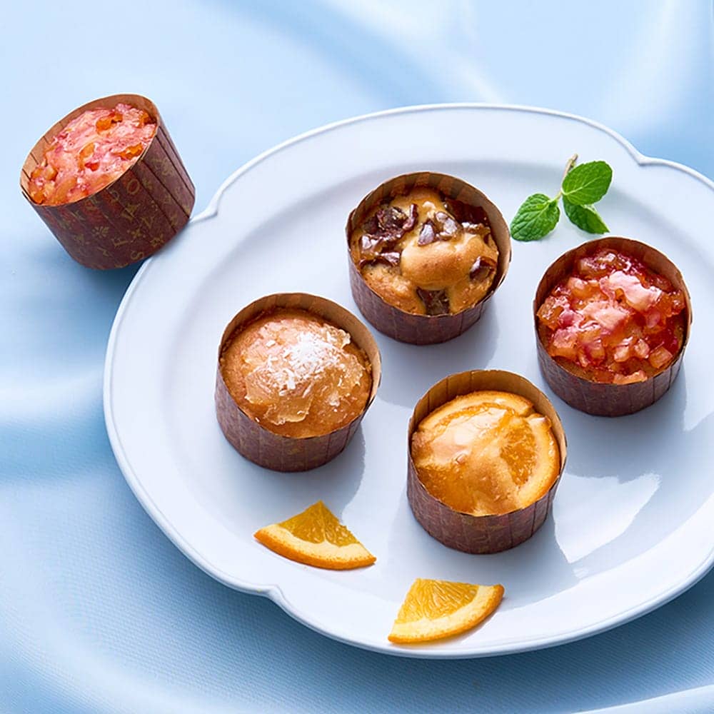 Hoshi Fruits Shimmering Fruit Cupcakes 12 Pieces