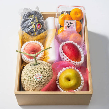 Hoshi Fruits Seasonal Fruit Box EN