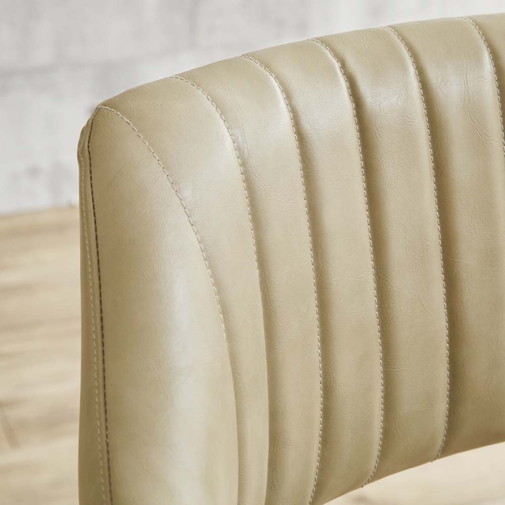 Spacious Armrest Bar Chair Cream CC-IZ-CM