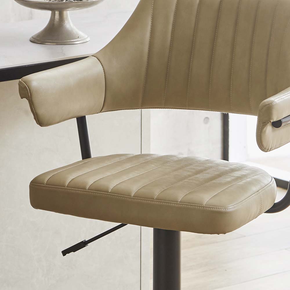 Spacious Armrest Bar Chair Cream CC-IZ-CM