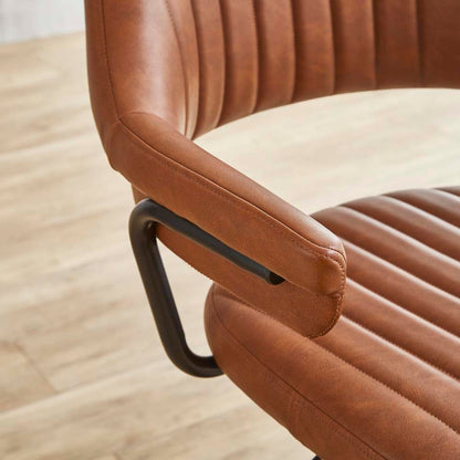 Spacious Armrest Bar Chair Light Brown CC-IZ