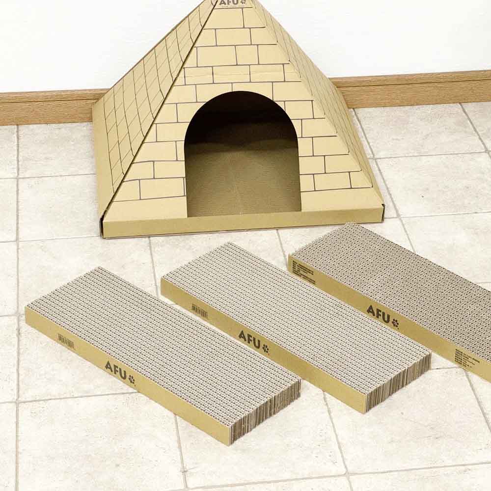Cat House with Scratching Post