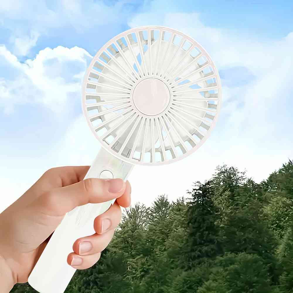 Trade One WINSY USB Rechargeable Auto-Swing Fan Aurora White 30907