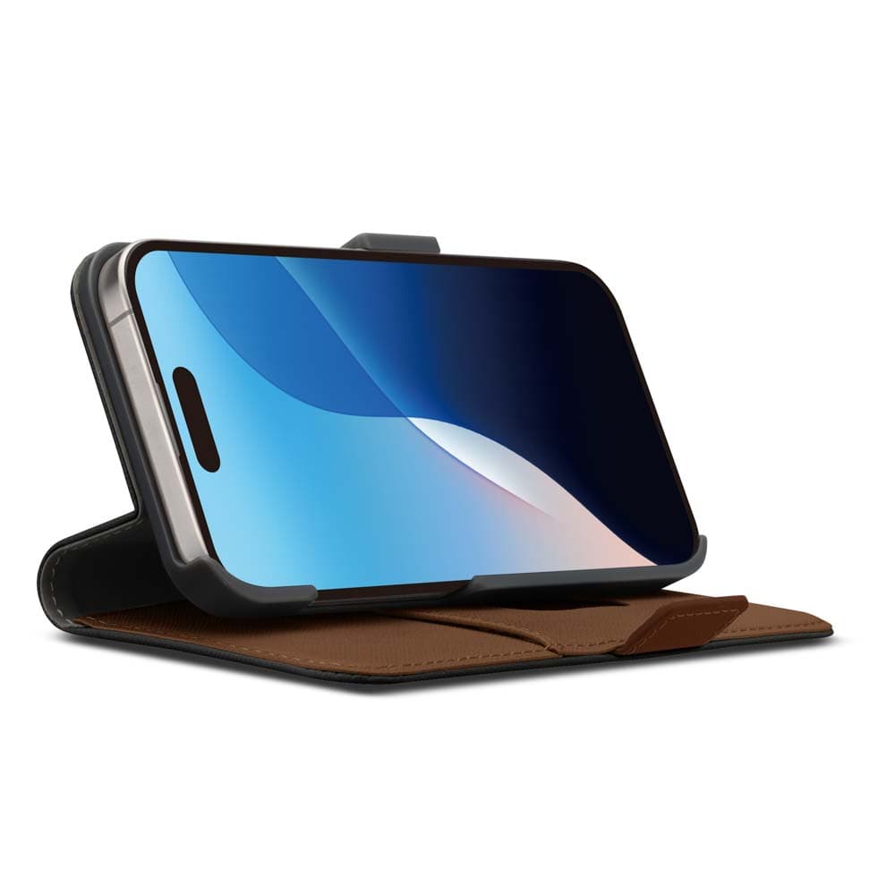 PGA Flip Cover for iPhone 16 Black PG-24AFP02BK 75g
