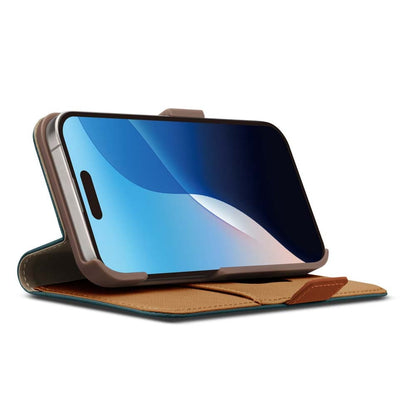 PGA iPhone 16 Pro Flip Cover Blue PG-24BFP01BL