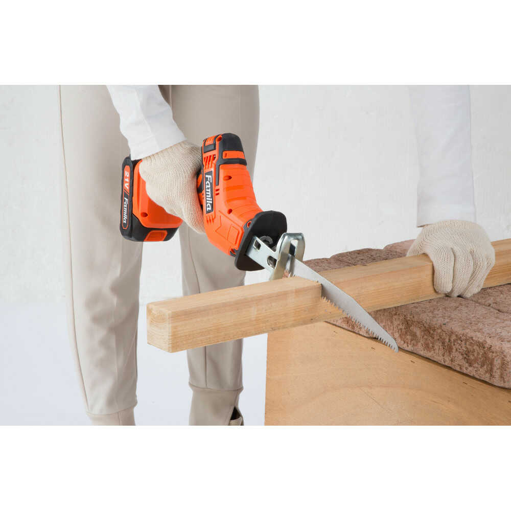 Replacement Blades for Electric Saw (Wood & Carpet) [04201]
