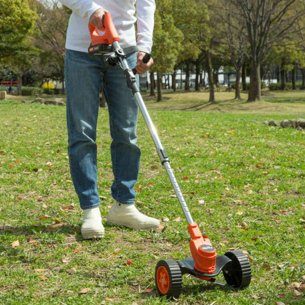Latest Model Rechargeable Cordless 4-WAY Grass Cutter 24-Piece Set