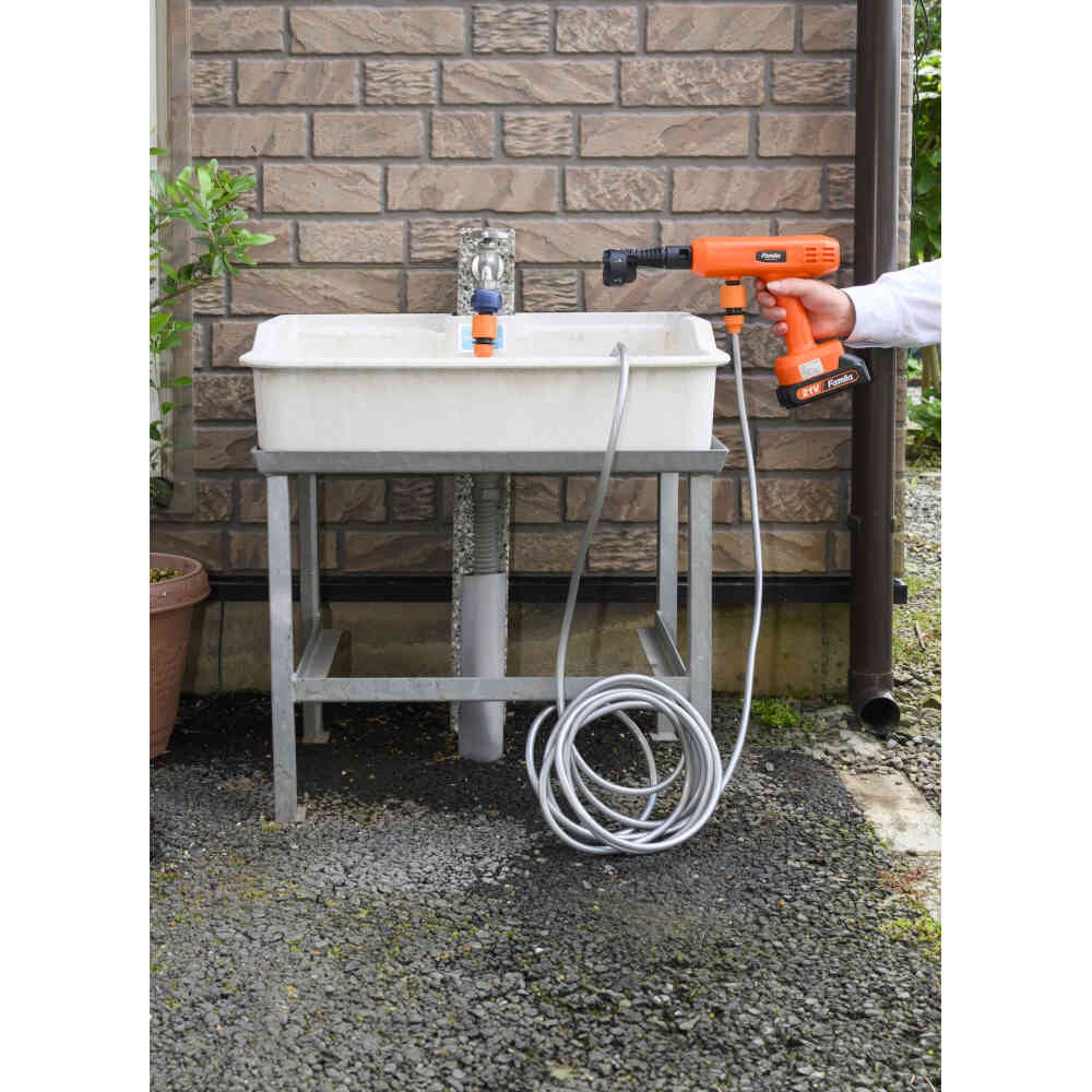 Handheld High-Pressure Washer DX 14-Piece Set + Spare Battery [04488]