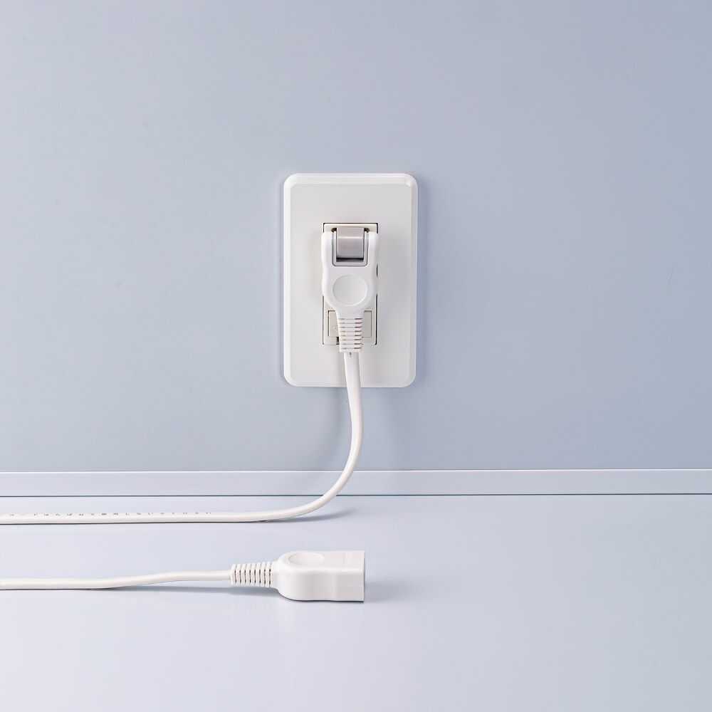 ELPA Extension Cord 1 Outlet 2M Swing Plug W-1512NB(W)