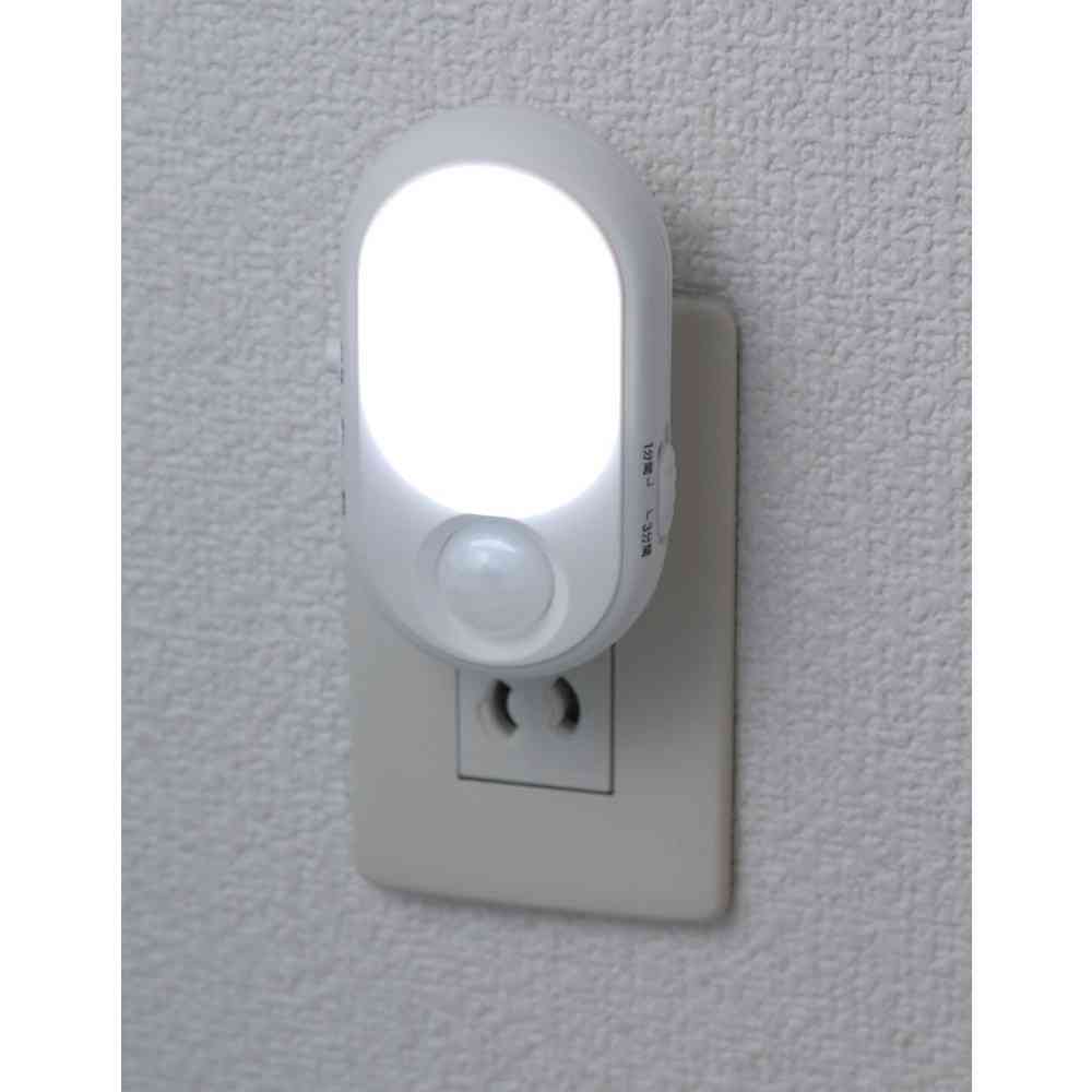 ELPA LED Sensor Light PM-L240