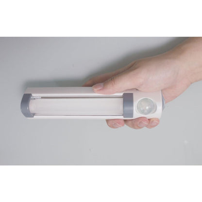 ELPA LED Sensor Light Night Light Motion Sensor Battery Operated White LED Brightness 9lm PM-L255