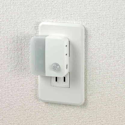 ELPA LED Night Light Plug-in with Light & Motion Sensor AC Outlet White Light PM-LC301 (W)