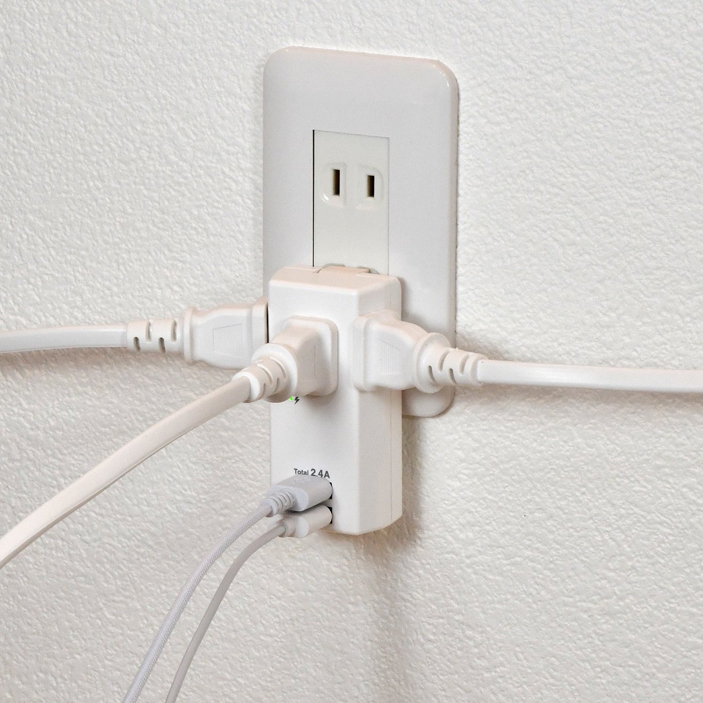 ELPA Lightning Surge Protector USB 2 Port Tap 3 Ports 2.4A UA-322SB