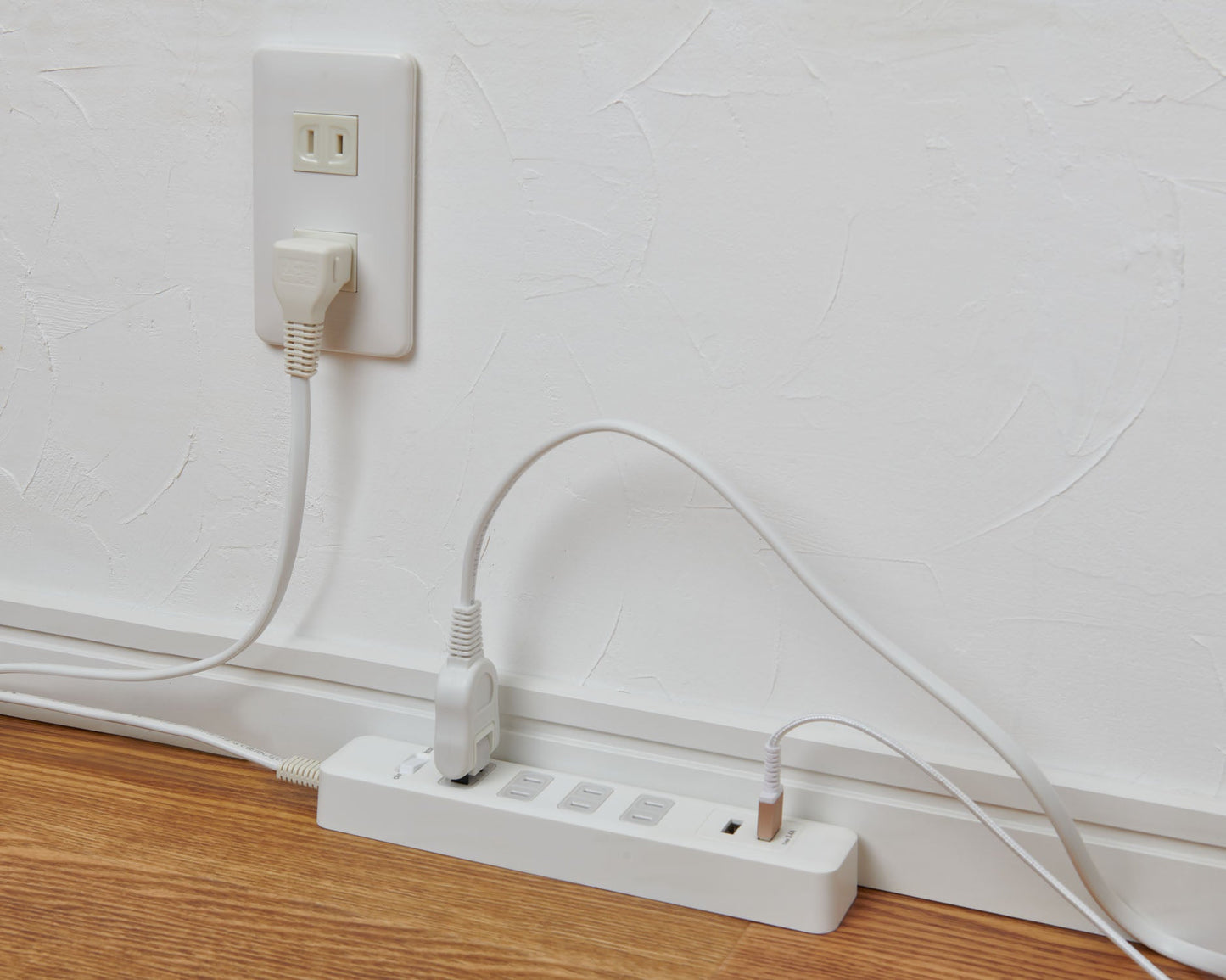 Asahi Denki ELPA Central Switch USB Tap 4P 2m WLS-4232BUA(W)