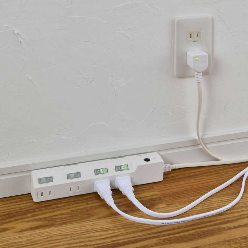 Elpa ELPA Breaker Equipped Lightning-Proof Switch Tap 4P2M Surge Guard WLK-42B (W)