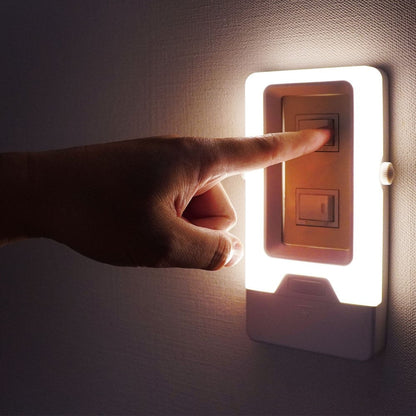 ELPA LED Sensor Light Plate Mount PM-LF008PIR (W)