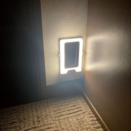 ELPA LED Sensor Light Plate Mount PM-LF008PIR (W)