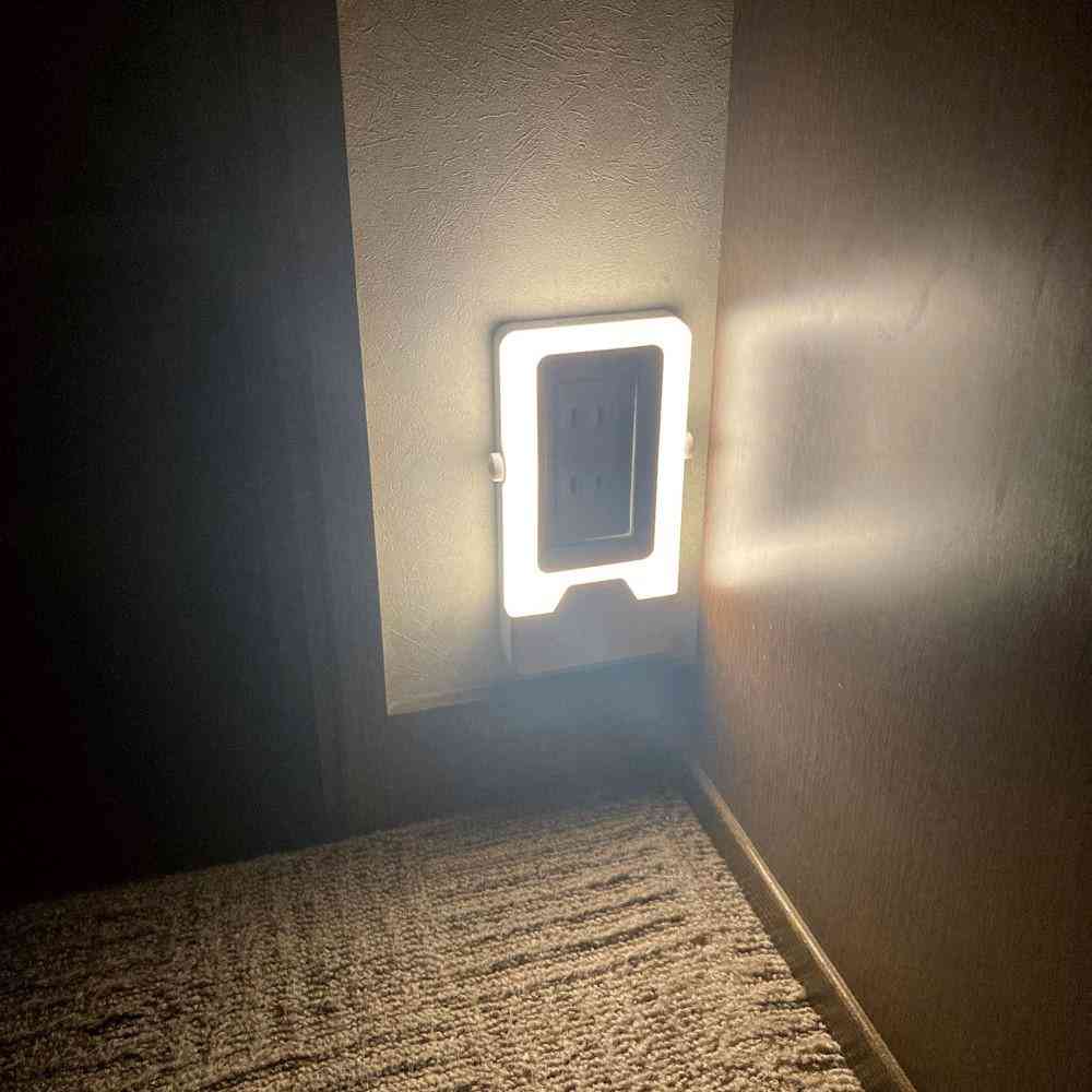ELPA LED Sensor Light Plate Mount PM-LF008PIR (W)