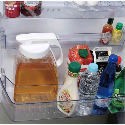 Iwasaki Industry Vertical and Horizontal Seamless Pitcher 3.0 K-1287 W