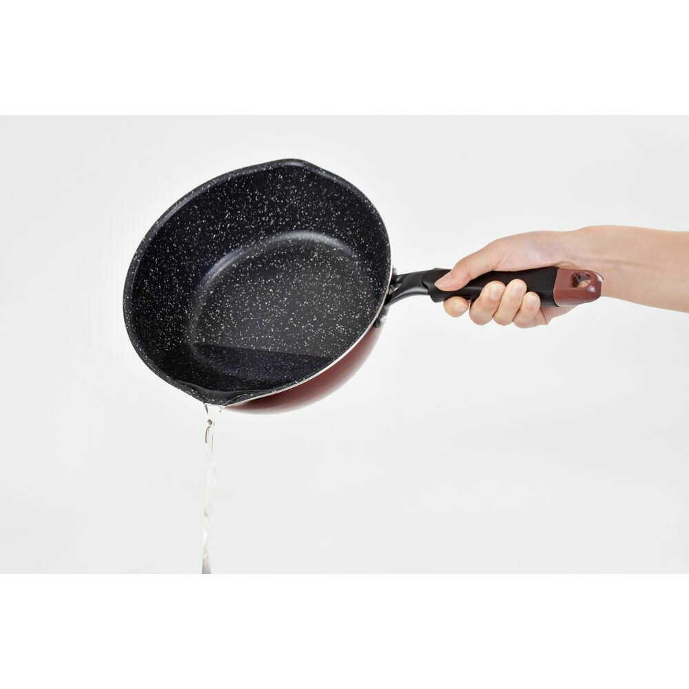 Wahei Freiz Mega Fukka IH Compatible Frying Pan 22cm Brown