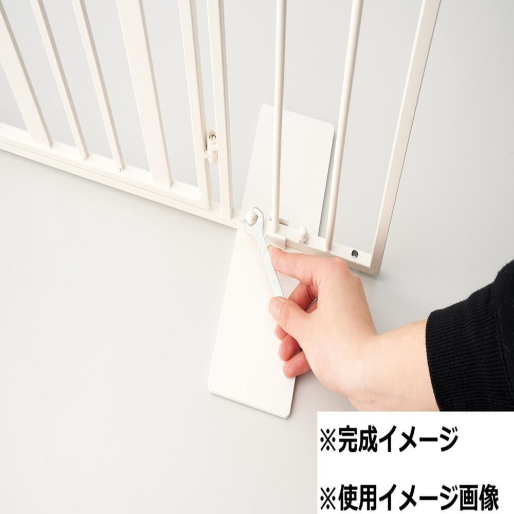 Pet Gate Stripe Door Type Milk S23-0651
