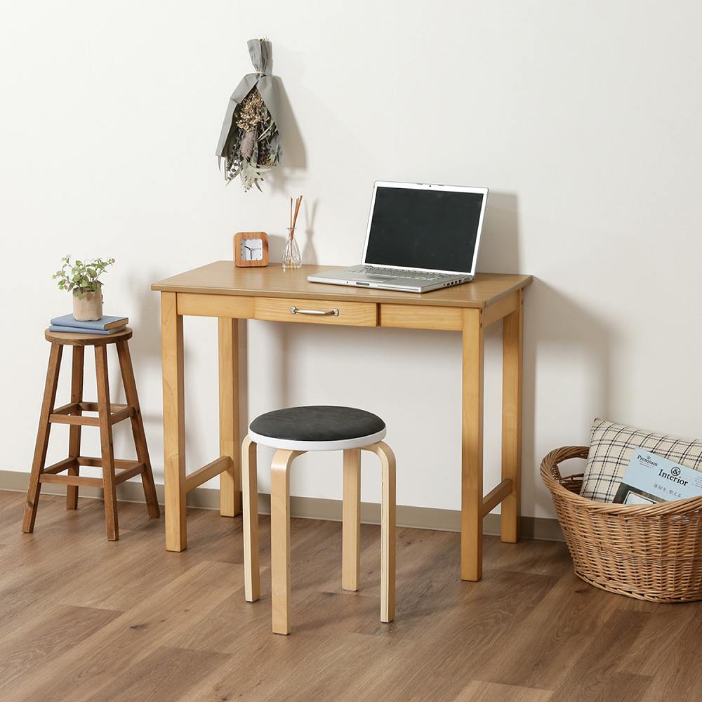 Desk Manchester NA 10884