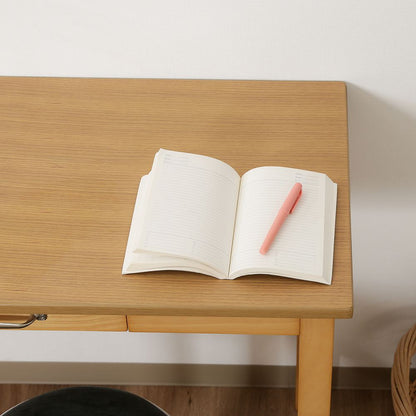 Desk Manchester NA 10884