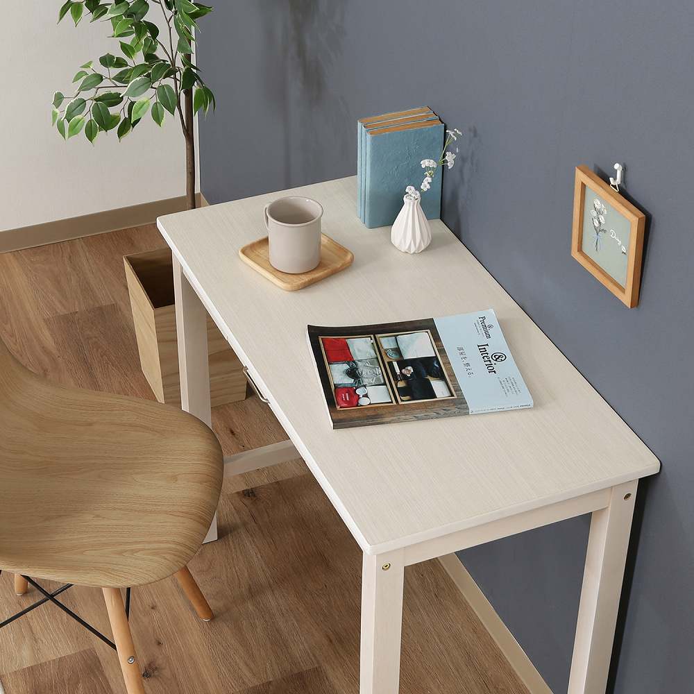 Desk Manchester WHW 10885