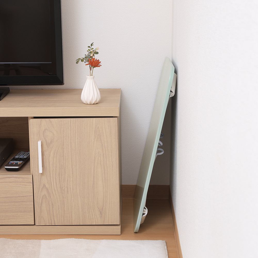 Muted Color Table Claire 6040 Green 85382