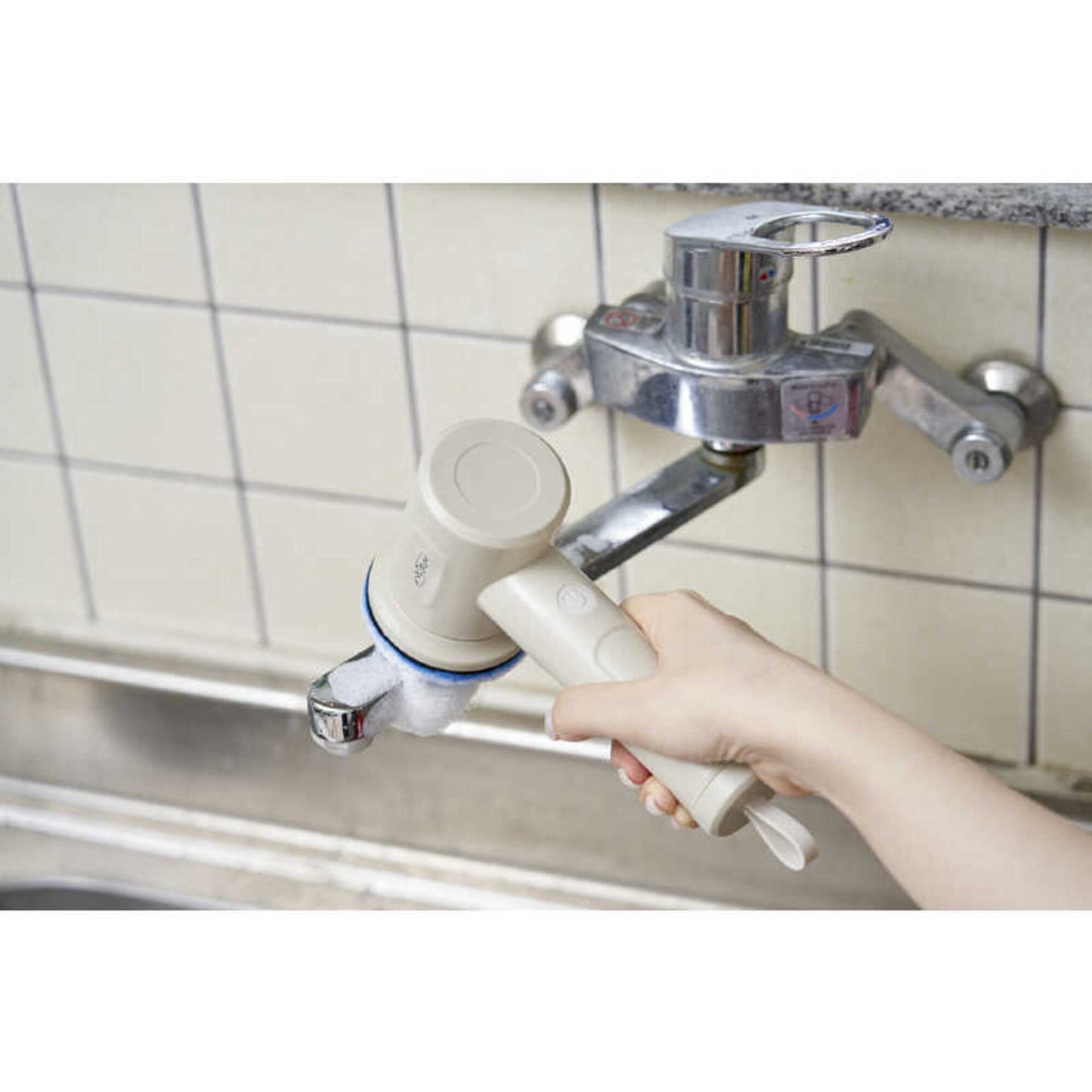 Apix HapiCal Multi Scrubber Rechargeable Cordless Waterproof IPX7 Lightweight Compact Ivory AHR-505 Approx. 270g