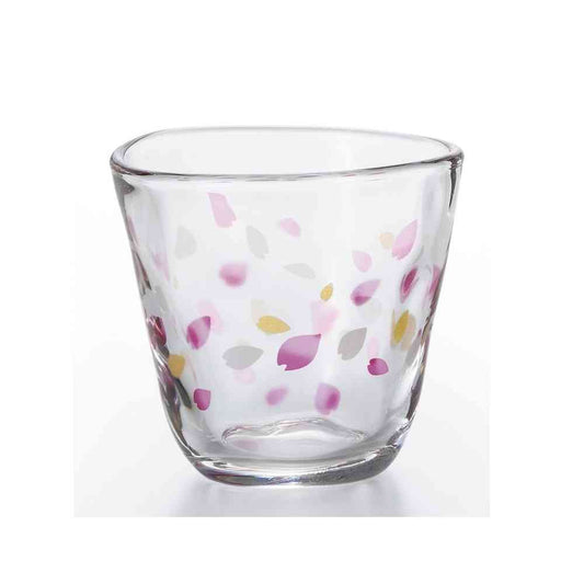 Adelia TEBINERI HARUIRO Free Cup 1 Piece