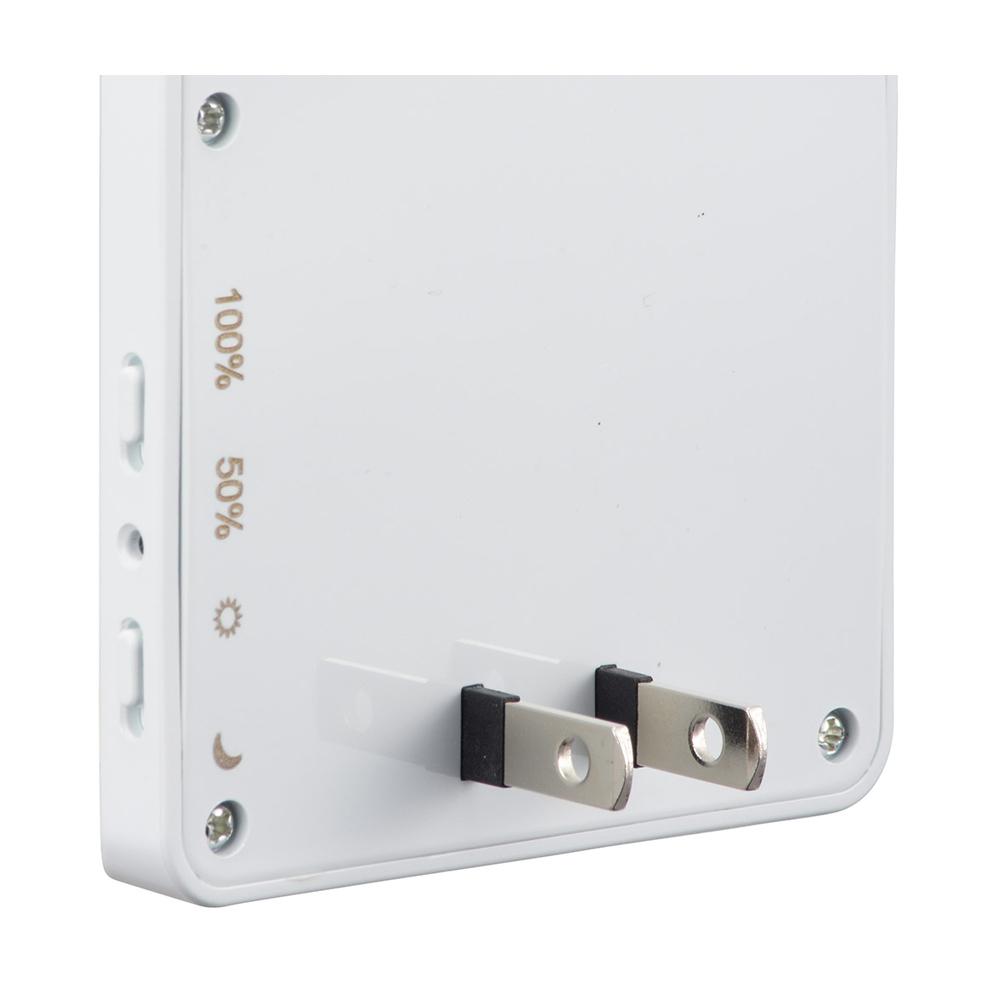 Ohm Electric LED Night Light with Light Sensor