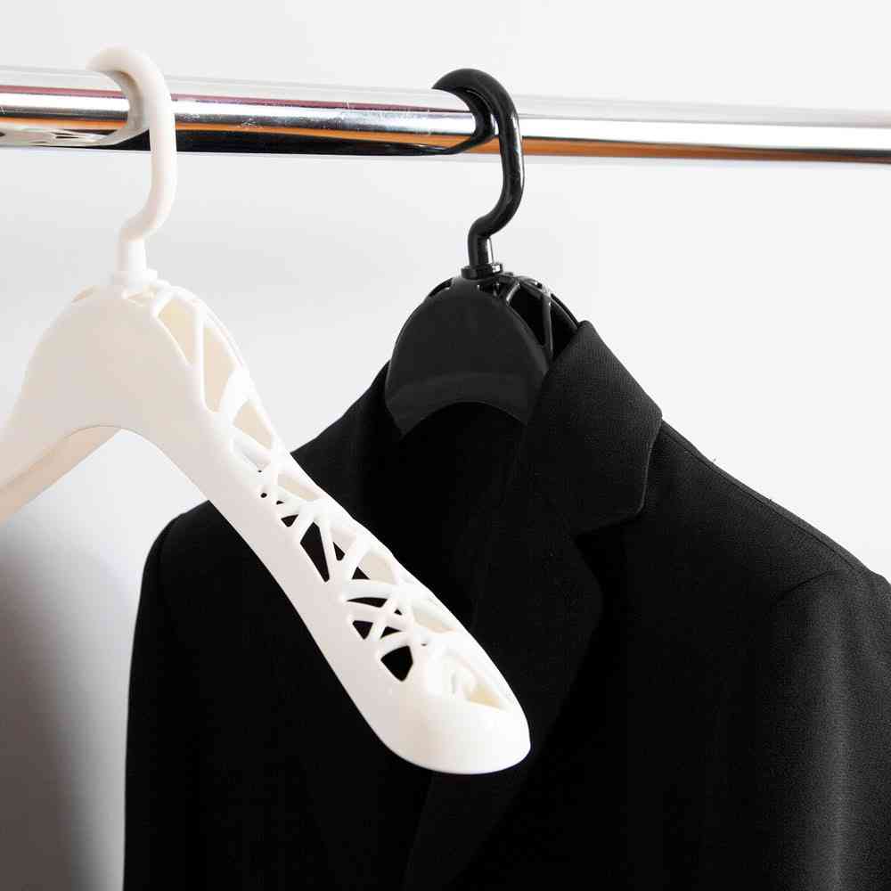 Shinko Hanger F-Fit Washable Suit Hanger Black