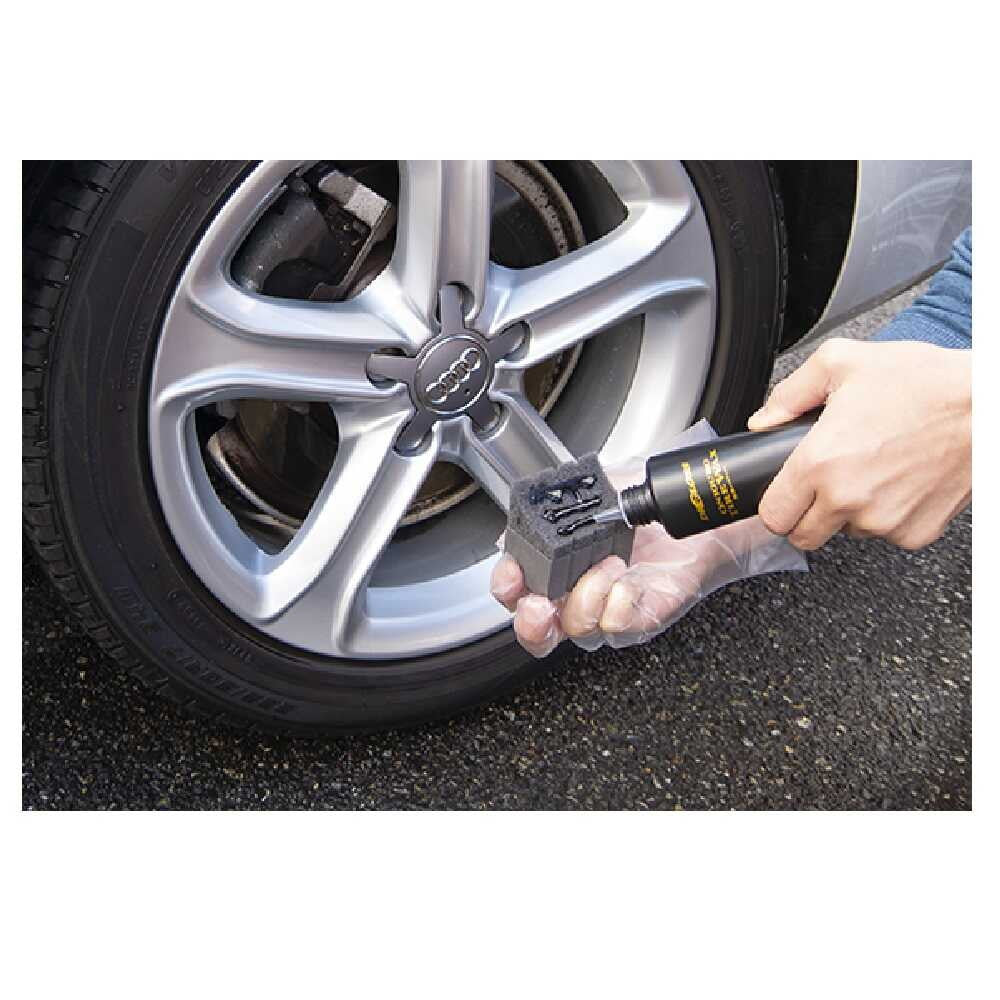 Soft99 Degloss Oni Kuro Tire Wax 02099 200ml