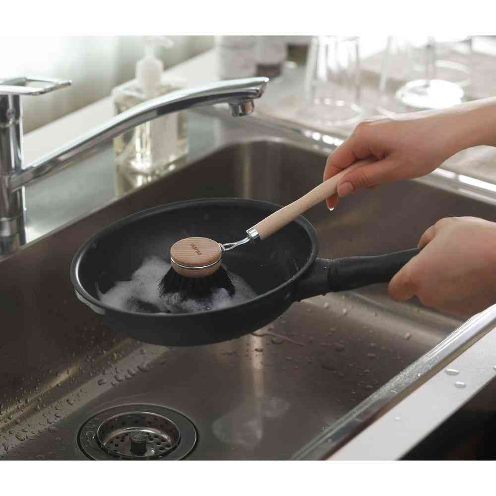 Marna Small Pot & Frying Pan Brush K813
