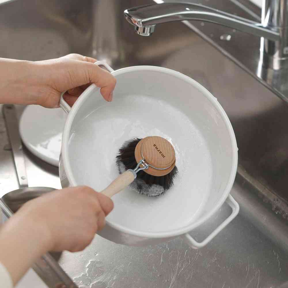 Marna Large Pot & Frying Pan Brush K814
